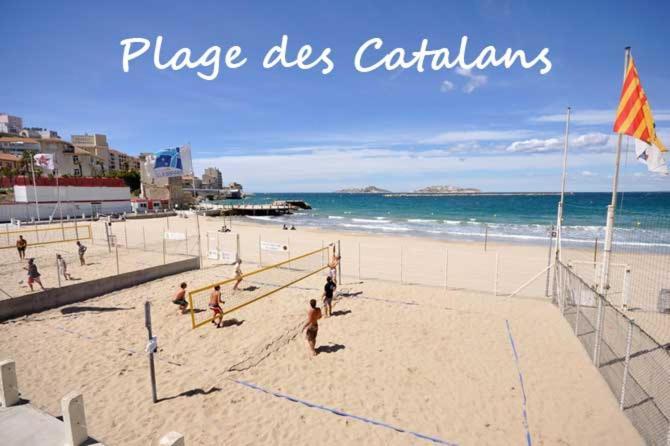 Suite Jacuzzi Privatif Plage Des Catalans Марсель Экстерьер фото